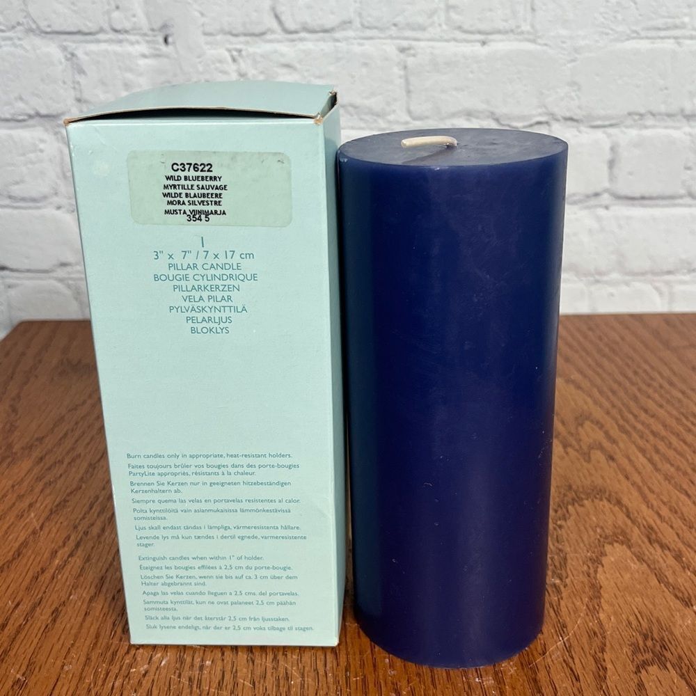 PARTYLITE Strawberry Rhubarb 2  Pillar Candles Retired Size 3” x 7” see details